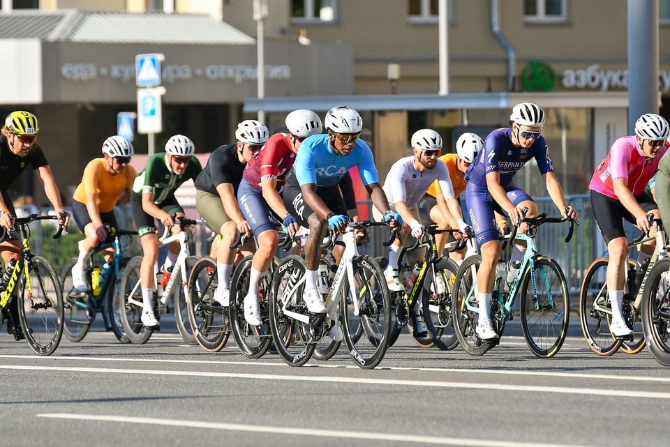 Фото db34f9be7cd547b7bee972a0c3fb1a3f с события Cyclingrace Вечернее Садовое