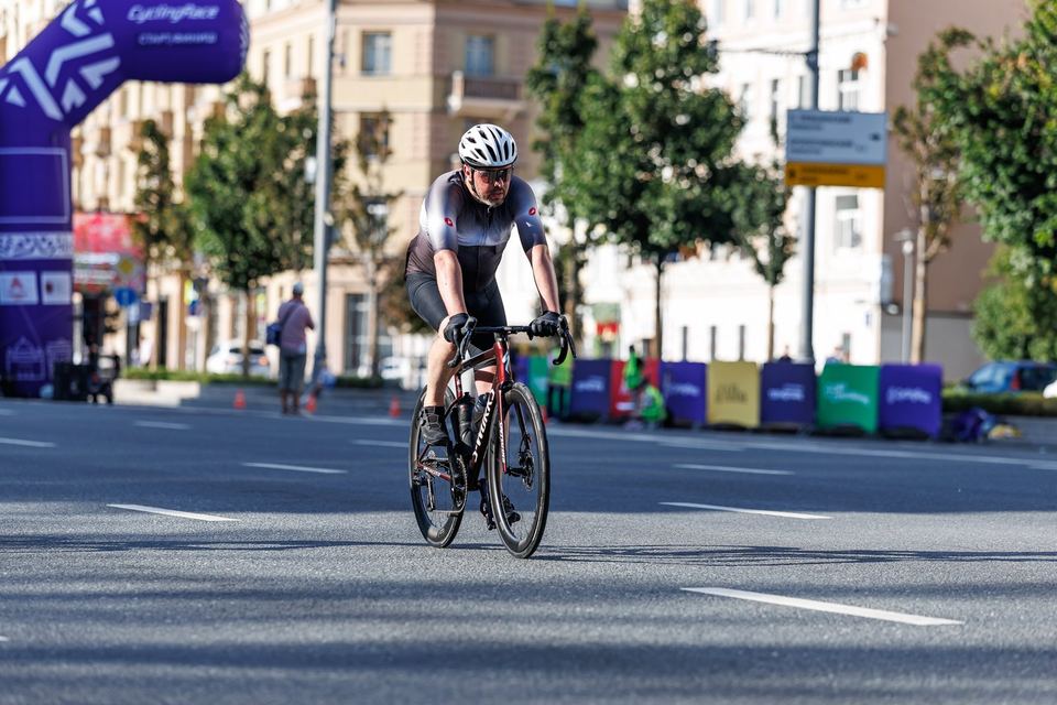 Фото 48f3bec9a4544433b6263b8982a9aad1 с события Cyclingrace Вечернее Садовое