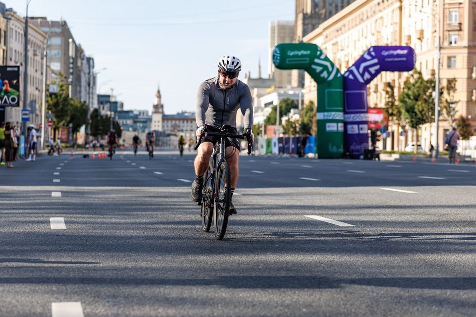 Фото e80493bfc75a44c196a20318e192b3ea с события Cyclingrace Вечернее Садовое