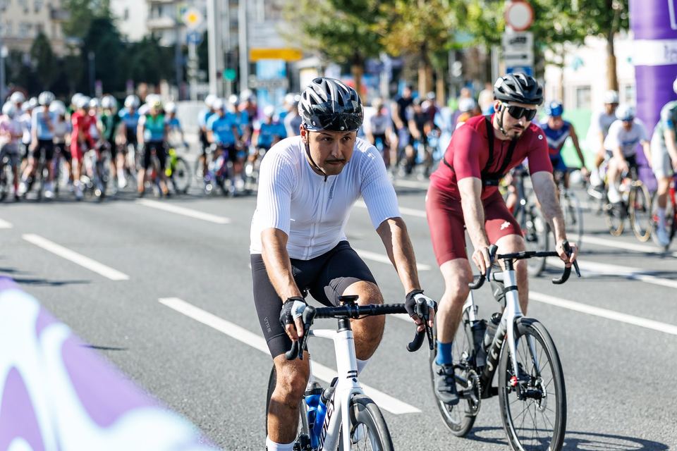 Фото 0dac16b49fce4deb8f8af1eac1c63971 с события Cyclingrace Вечернее Садовое