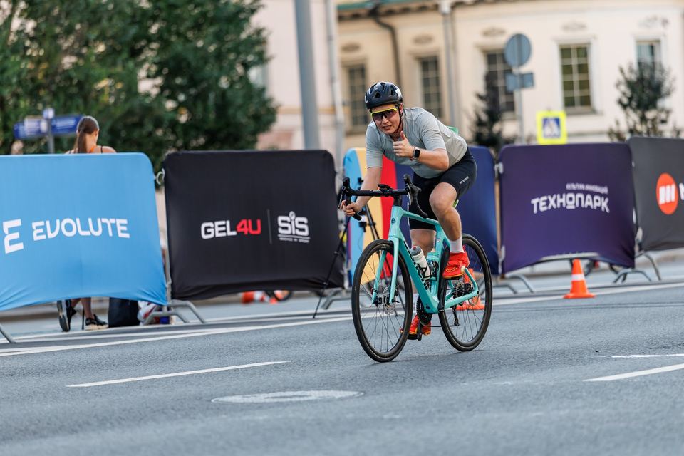 Фото 96051bb8cf364ff39317c44714bb847a с события Cyclingrace Вечернее Садовое