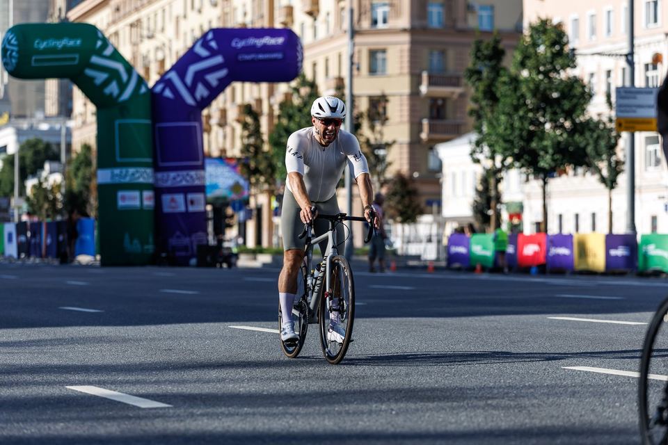 Фото 20828fb4eb204642ac2d00ba1b9bc152 с события Cyclingrace Вечернее Садовое