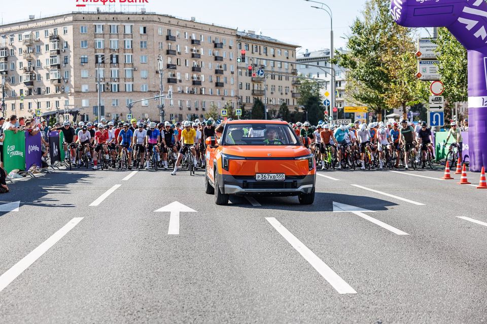 Фото b8ee4666854a4df1829fdd1e6c342f23 с события Cyclingrace Вечернее Садовое