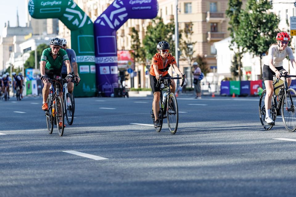 Фото 086fd0e827fd49d59517f71134ae7d99 с события Cyclingrace Вечернее Садовое