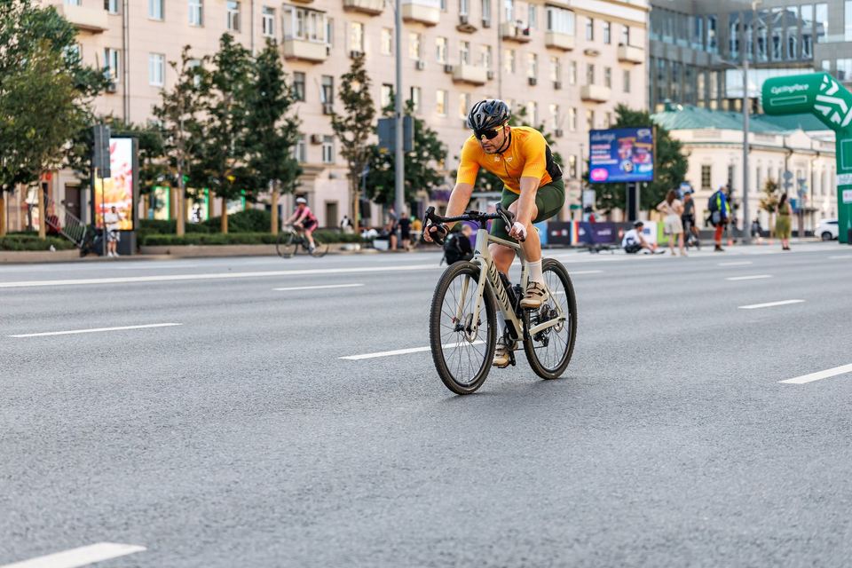 Фото f6d15b58bec549fcb3af4156e284a31e с события Cyclingrace Вечернее Садовое