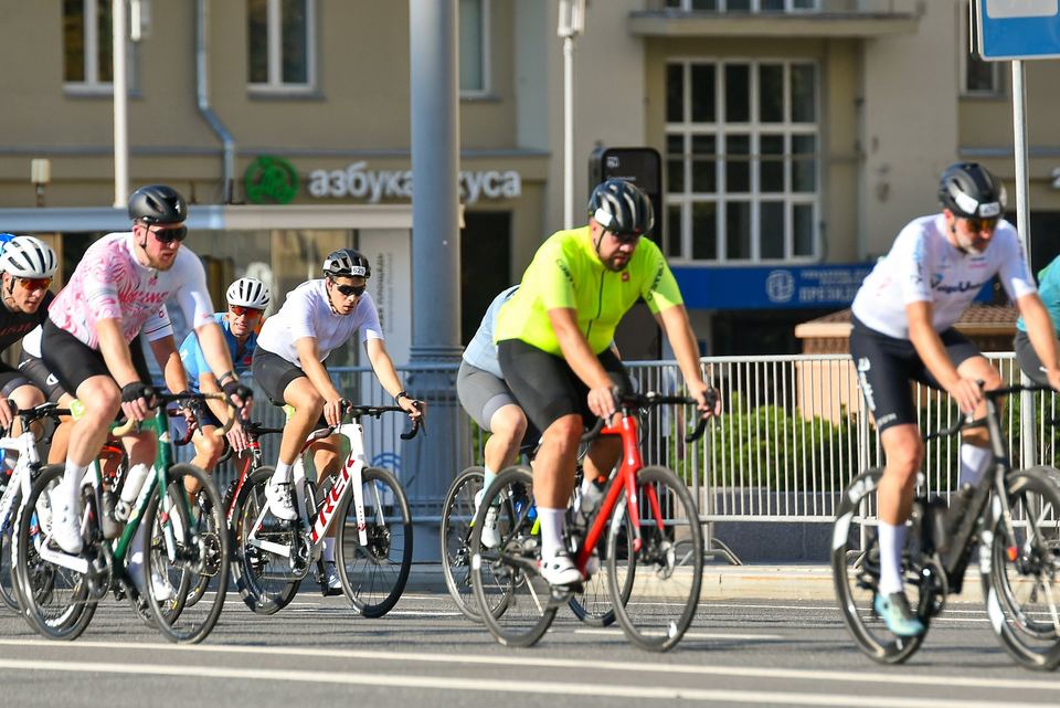 Фото 8186108fab85499f802d9912c8b160b2 с события Cyclingrace Вечернее Садовое