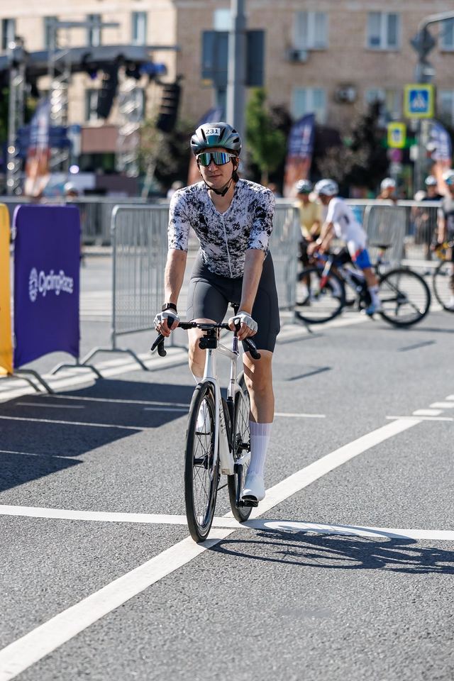 Фото 0b99f933e0a8439eaddc42ba7e168b05 с события Cyclingrace Вечернее Садовое