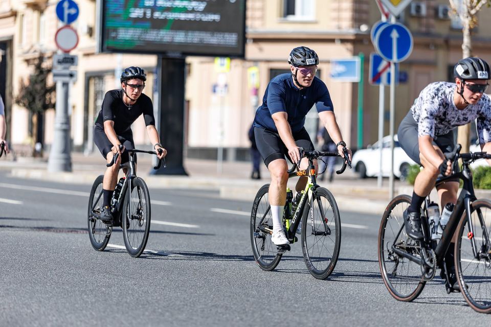 Фото b1f8b143eb524da2864560690fdf691a с события Cyclingrace Вечернее Садовое