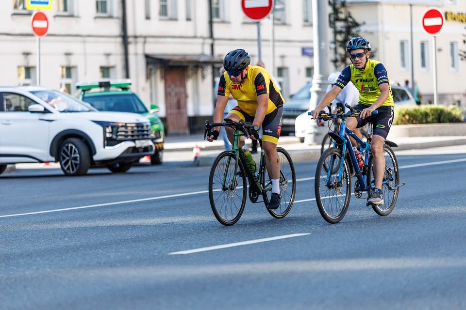 Фото d2c7eb3717f04a90bbd94fea006ca6e7 с события Cyclingrace Вечернее Садовое