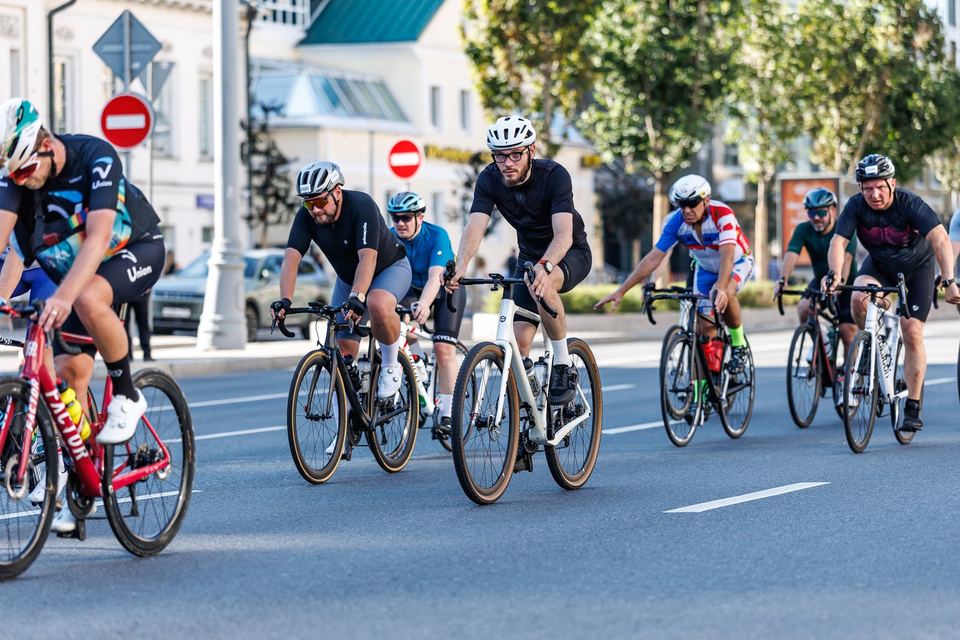 Фото f940ec9d779f49fe82029ce215432eaa с события Cyclingrace Вечернее Садовое