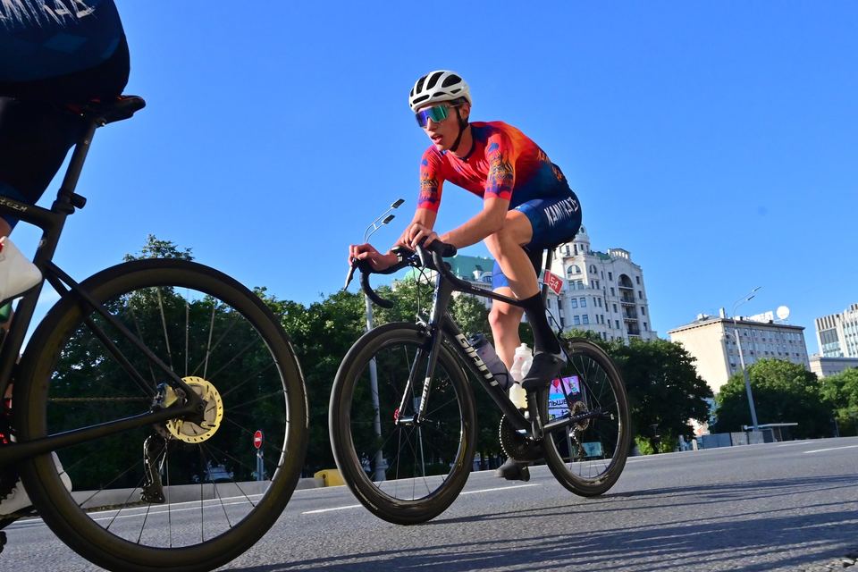 Фото ee968f0f62794df7be1f8f228b910b37 с события Cyclingrace Вечернее Садовое
