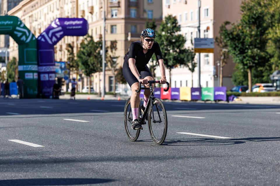 Фото 7f0f5ca0019749e0821b320da132fe3c с события Cyclingrace Вечернее Садовое