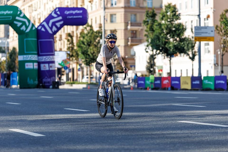 Фото 10970d5accbb4d4d9af964837b19a4ff с события Cyclingrace Вечернее Садовое