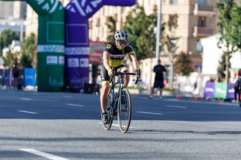 Фото 047bb63f81024dd081f4e69ccb8a39e3 с события Cyclingrace Вечернее Садовое