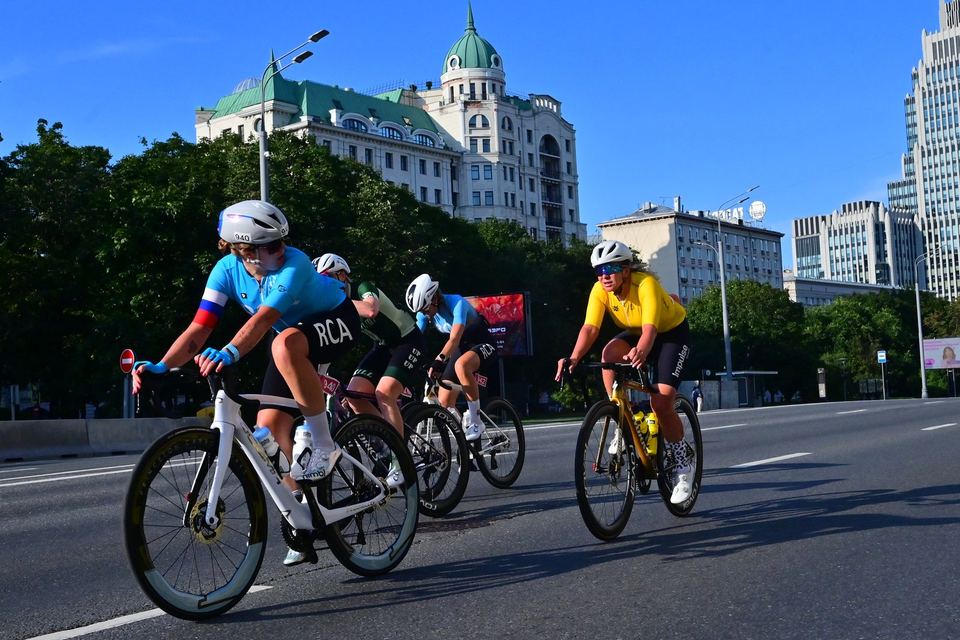 Фото 3a7b4ef5cf444332bd5b00f8d386ad95 с события Cyclingrace Вечернее Садовое