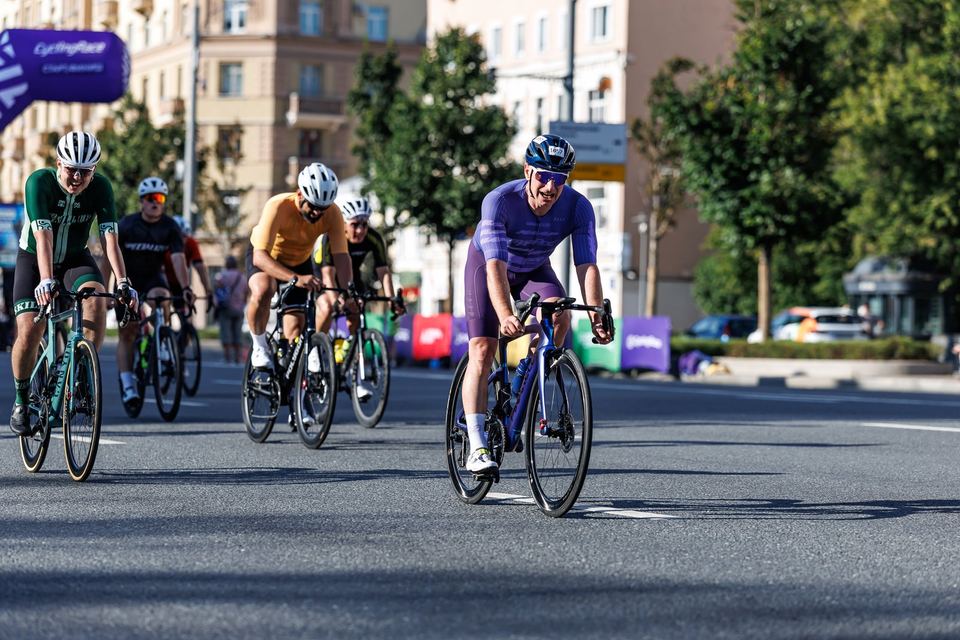 Фото 4ec0a4e85f6a459ba7d2da1d54eb617b с события Cyclingrace Вечернее Садовое