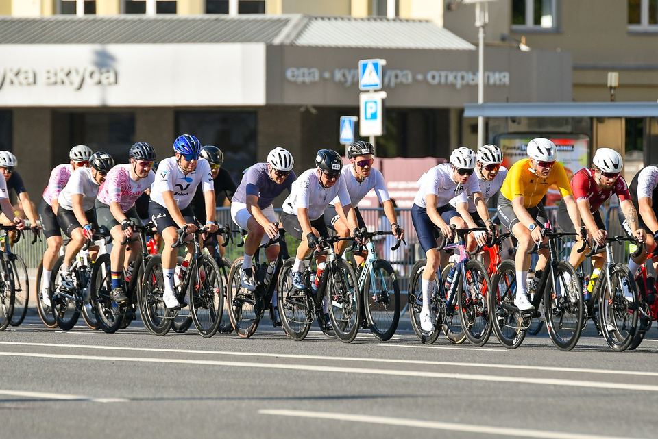 Фото 0ae5ede8fef14bf999bed2e97cfb98f6 с события Cyclingrace Вечернее Садовое