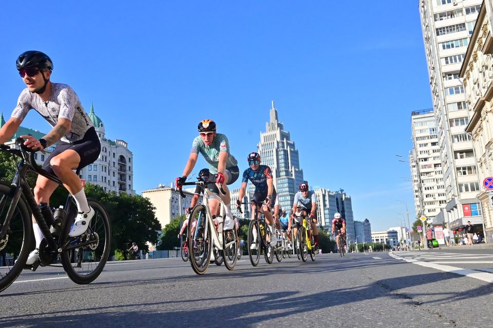 Фото 71c590b46d6d407bb85688afd8b8218a с события Cyclingrace Вечернее Садовое