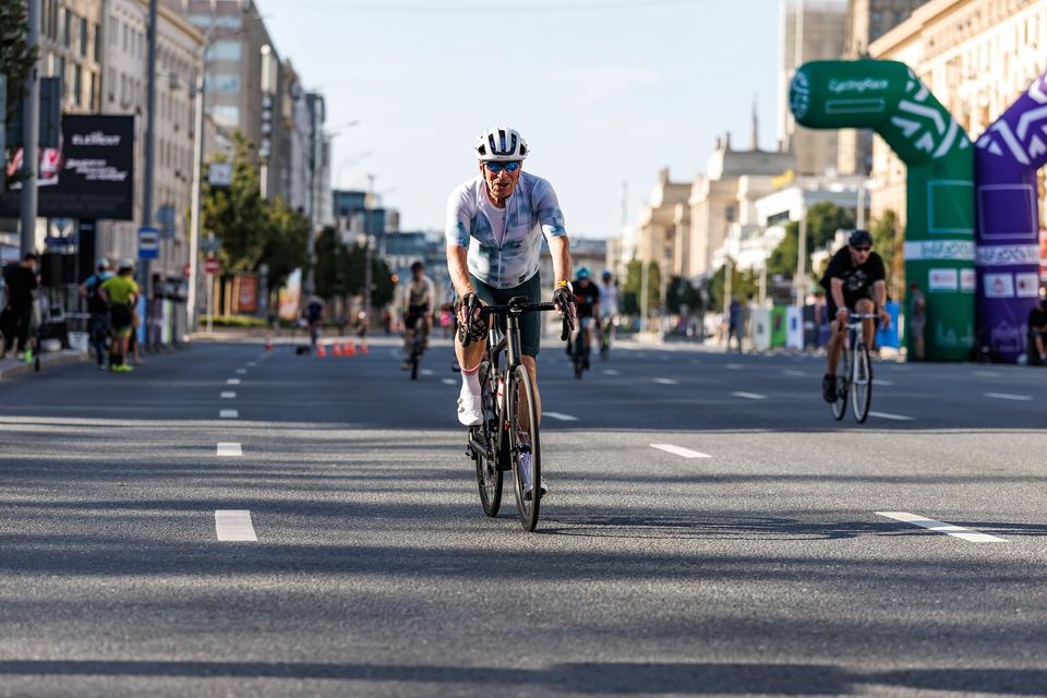 Фото 7a5cdcc619184ddf89bd47fcda2793a2 с события Cyclingrace Вечернее Садовое
