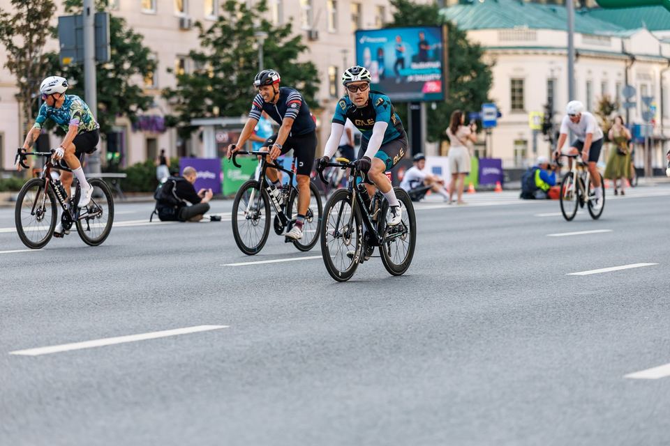 Фото 3ec99f9f64084deea023a62515c1ab33 с события Cyclingrace Вечернее Садовое