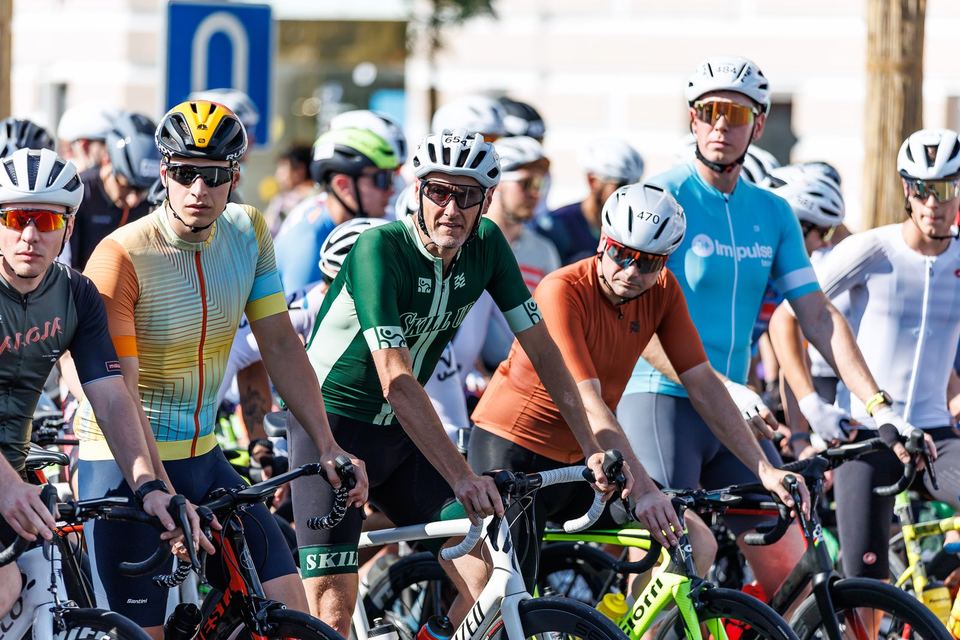 Фото 97e95f01bded4a44b19ce96cd6067fc7 с события Cyclingrace Вечернее Садовое