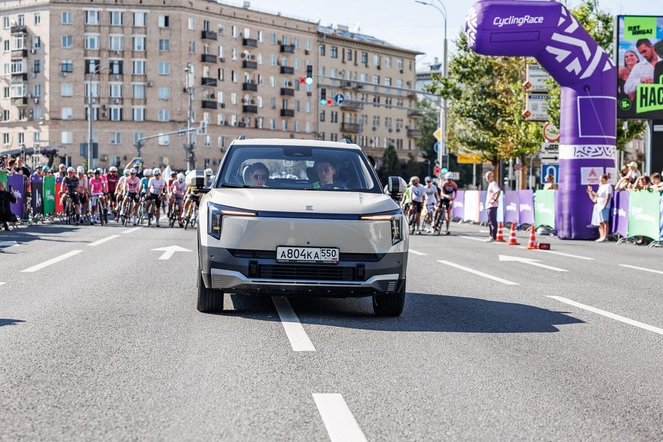 Фото 31a1e3887c874992b1d10ca93d902074 с события Cyclingrace Вечернее Садовое