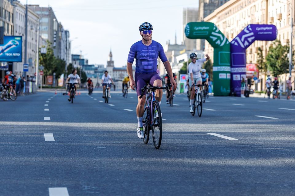 Фото b475f2ecaee04462bf365d22e38300bf с события Cyclingrace Вечернее Садовое