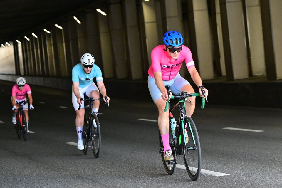 Фото bfb12ec884e34c6d91f16b4d1769fd5f с события Cyclingrace Вечернее Садовое