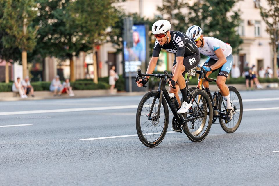 Фото ab10f7e4fc5d494bbea54058922c3652 с события Cyclingrace Вечернее Садовое