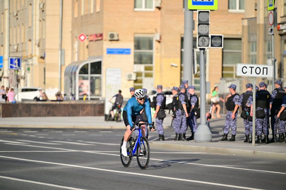 Фото d76d61c895aa446e95b973382d0f39f6 с события Cyclingrace Вечернее Садовое