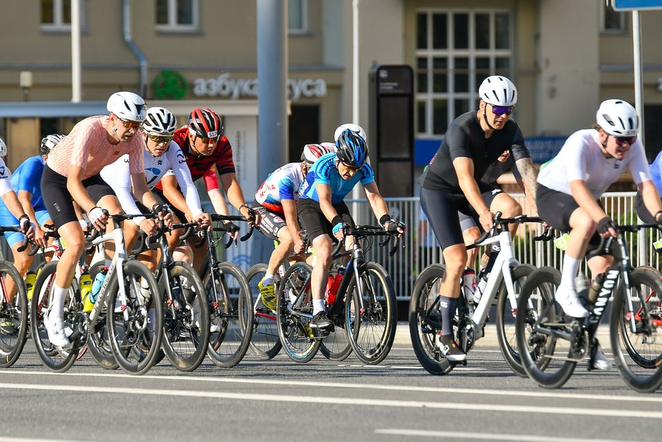Фото 944186205fa143a1a73f2bfe6585dd70 с события Cyclingrace Вечернее Садовое