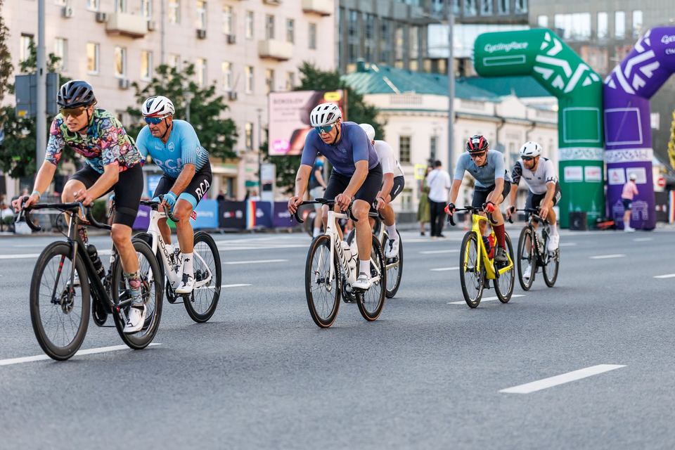 Фото b939696e0d5b42babaef252c49bf61f5 с события Cyclingrace Вечернее Садовое