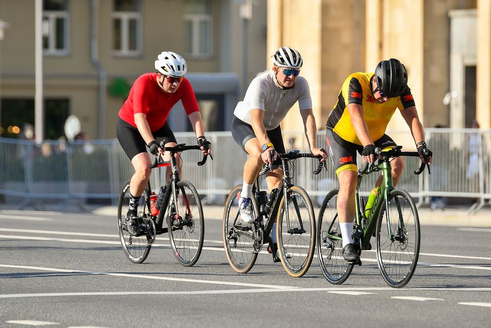 Фото 1a8ddcb47e3743a785a43e07dcac1e16 с события Cyclingrace Вечернее Садовое