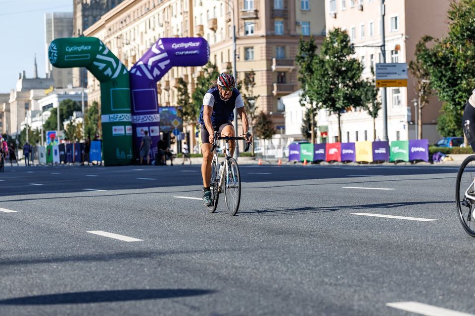 Фото 1bf4ffbdbe49424ea2bebc3e1fb4a9d0 с события Cyclingrace Вечернее Садовое